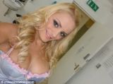 elizabeth hurley admits shane warne  s porn star allegations make 